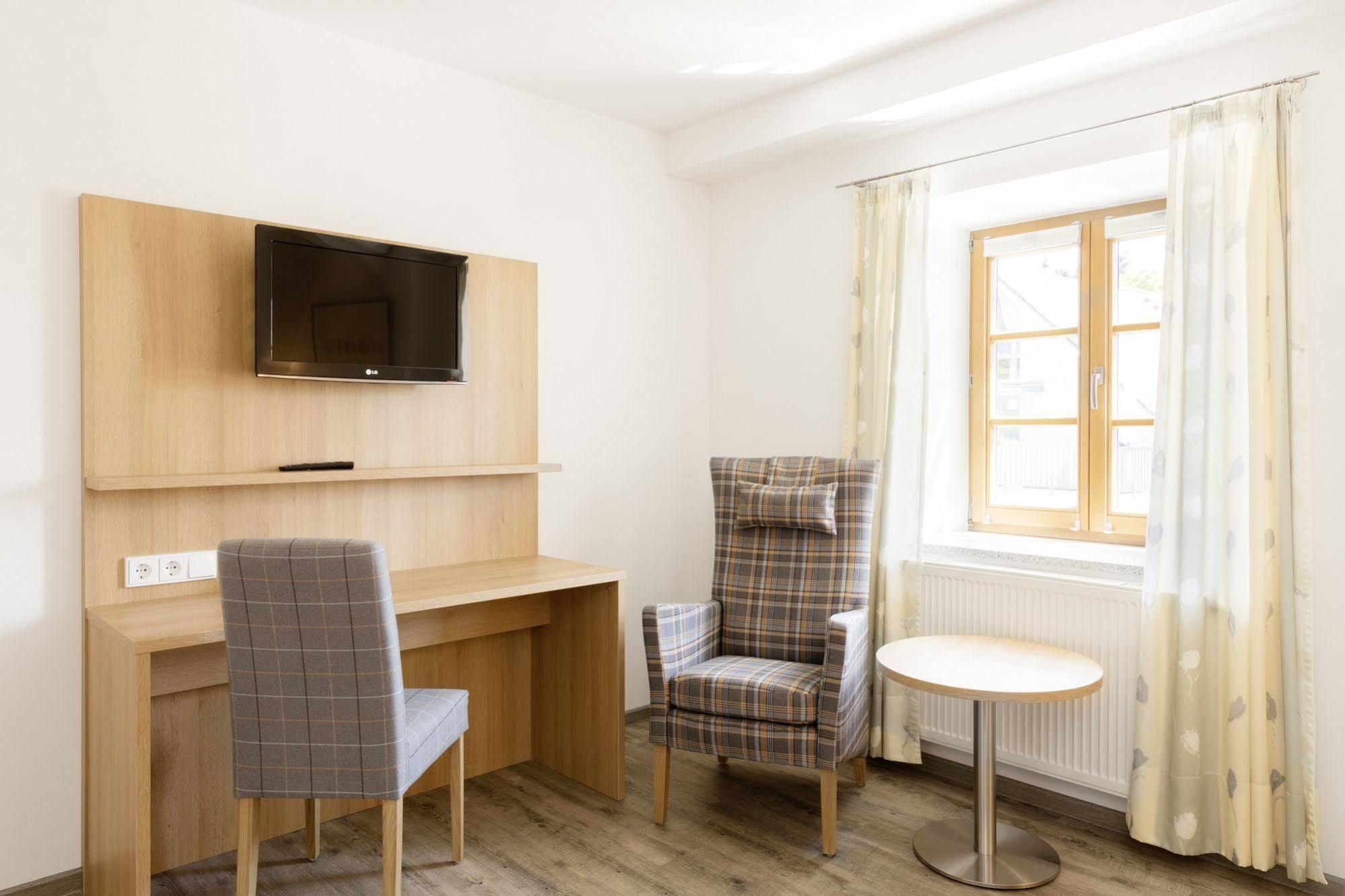 Lerner Hotel 3*